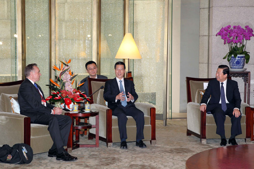 Vice Premier Zhang Gaoli Meets Representatives of International Council Members.jpg